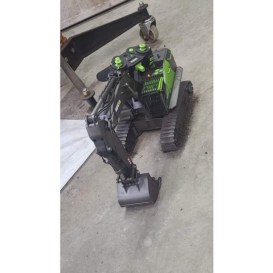 XE MÁY XÚC HUINA 593 BẢN QUỐC TẾ