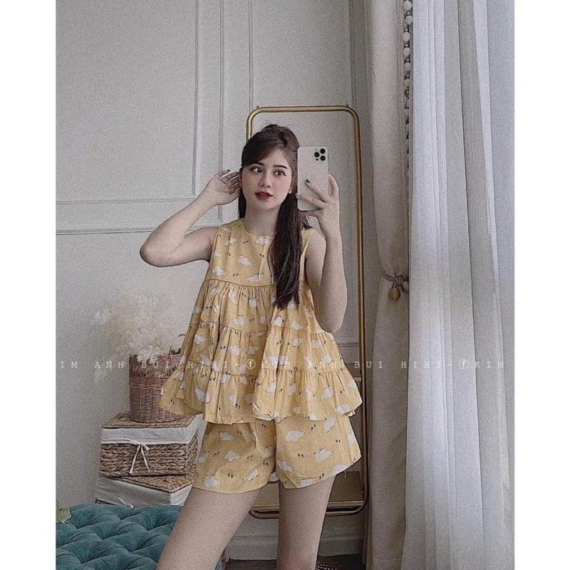 SNU318 - BỘ ĐÙI NỮ THÔ HOẠ TIẾT SÁT NÁCH DÁNG XOÈ