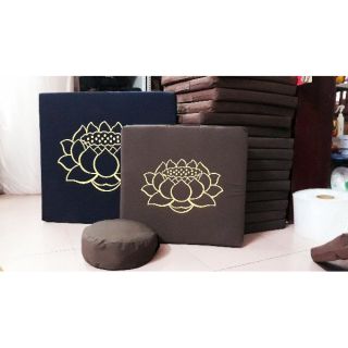 Bộ bộ đoàn tòa cụ ngồi thiền, từng kinh, lễ Phật.Bồ đoàn ruột vỏ đậu xanh 25x10cmToạ cụ ruột mút 50x53x5cm có in hoa sen