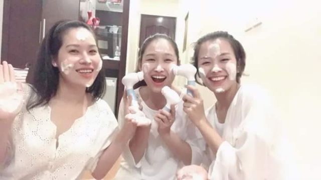 Máy rửa mặt Flawless