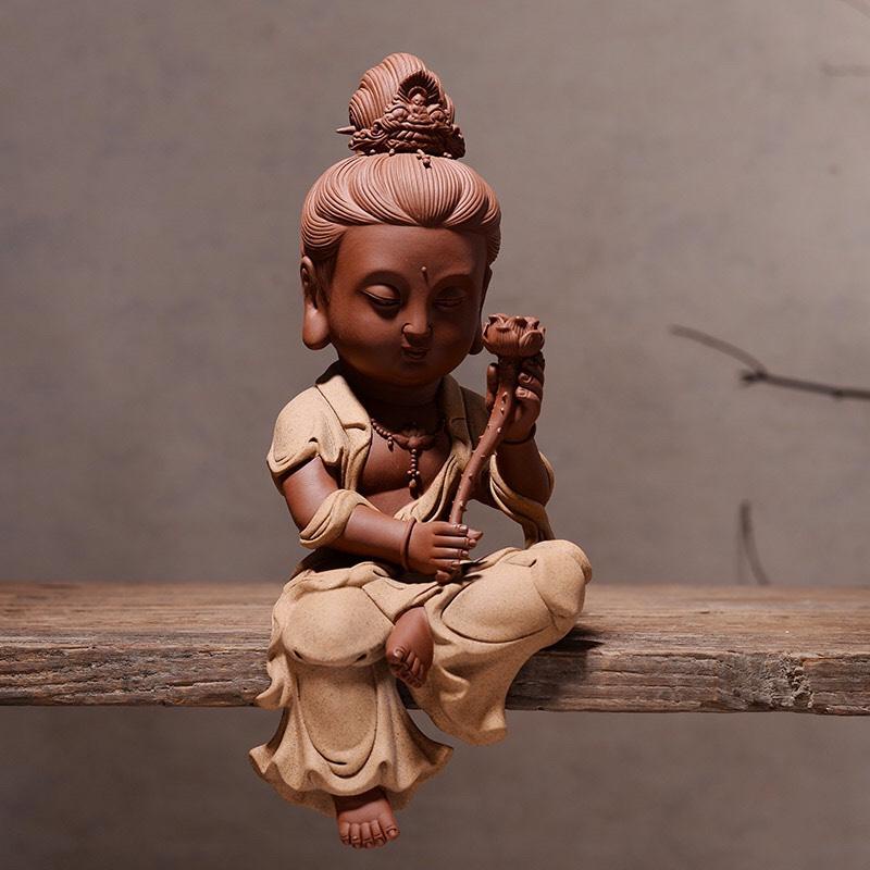 TƯỢNG PHẬT ĐẠI THẾ CHÍ CỠ TRUNG ÁO VÀNG GỐM TỬ SA TRANG TRÍ TIỂU CẢNH PHỐI LŨA- QUÀ TẶNG QUÀ BIẾU Ý NGHĨA