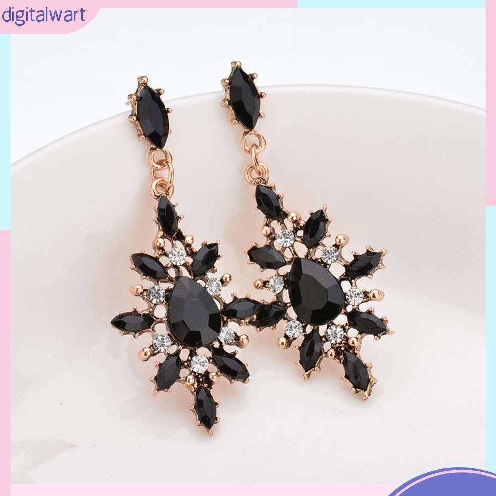 Hoa Tai Nữ Trang Dáng Dài Tạo Hình Độc Đáo