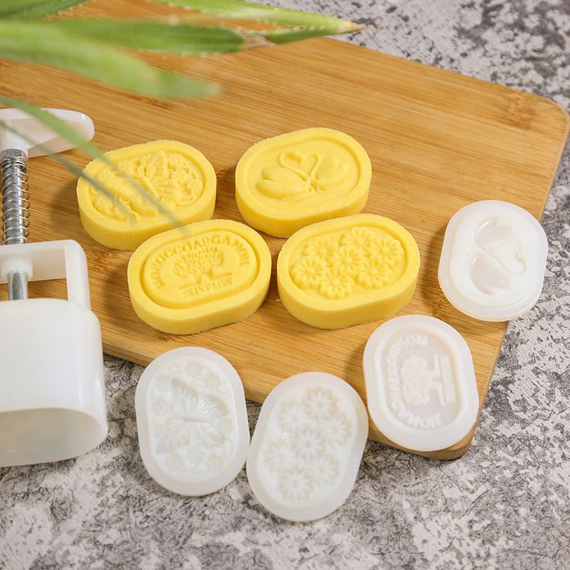 Khuôn Làm Bánh Trung Thu 50g Với 4 Kiểu Dáng Khác Nhau