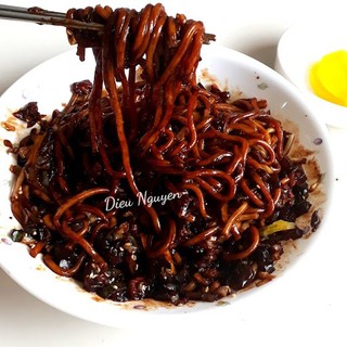 Mì tương đen Hàn Quốc vị bò 135g  OTOKI (OTTOGI CŨ)