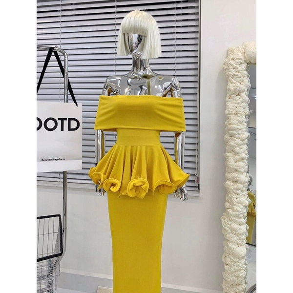 Set áo peplum trễ vai tùng xếp ly + Chân váy body