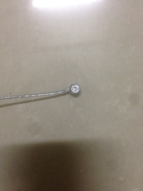 Sợi  dây phanh sau xe đạp