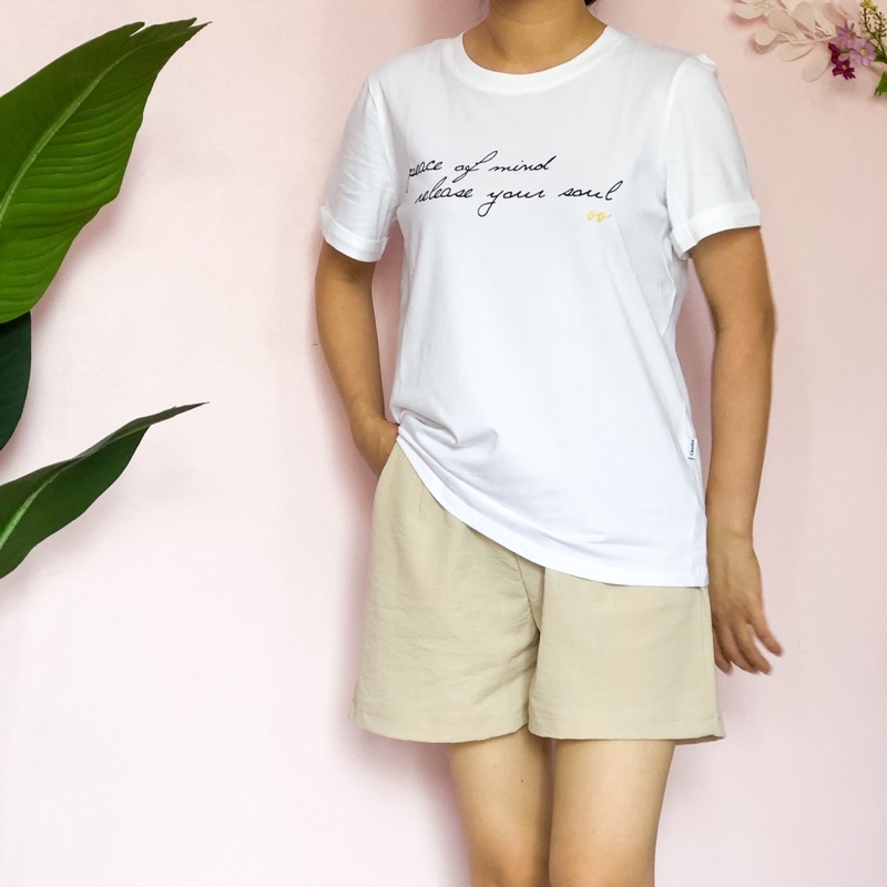 Áo thun nữ cotton cao cấp, tay gập in chữ sắc nét, phom vnxk mặc là đẹp