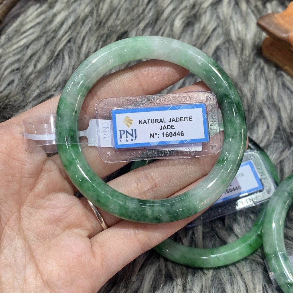 Vòng Kiềng Cẩm Thach Phỉ Thúy Bản Tròn Size 51-55mm