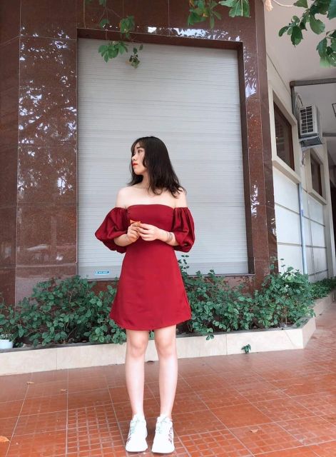 Đầm đỏ rớt vai