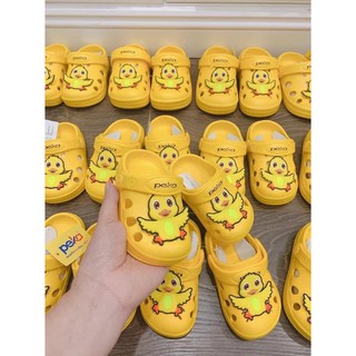 Dép vịt Thái