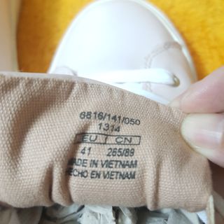 Giày Stradivarius sneakers