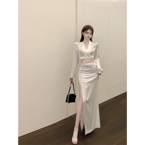Set Áo vest + Váy xẻ dáng dài (taobao)