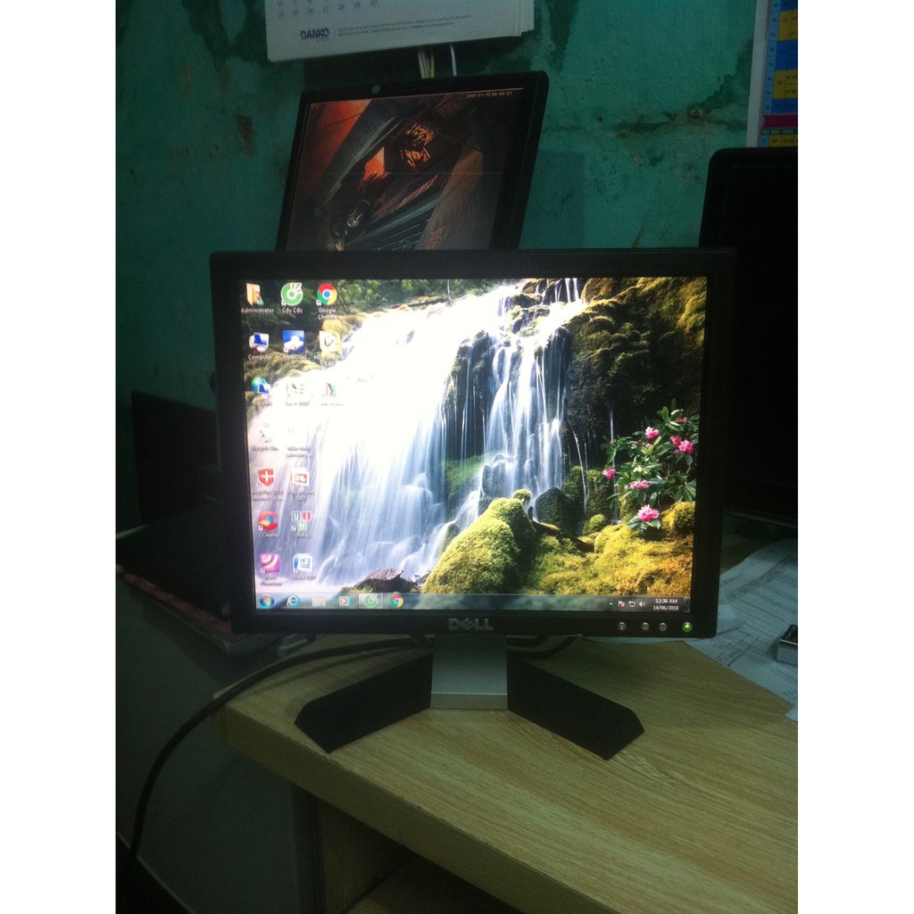 Màn hình máy tính 15 inch vuông đẹp | BigBuy360 - bigbuy360.vn