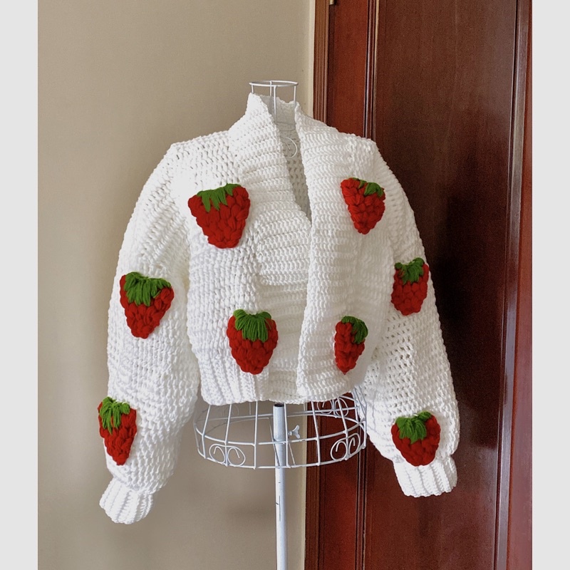 ÁO KHOÁC CARDIGAN DÂU TÂY LEN MÓC THỦ CÔNG SỢI LEN TO