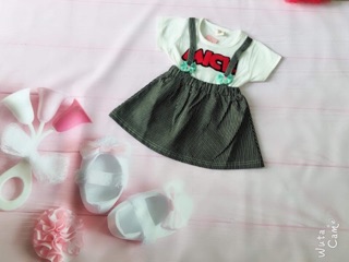 Váy giả yếm bé gái