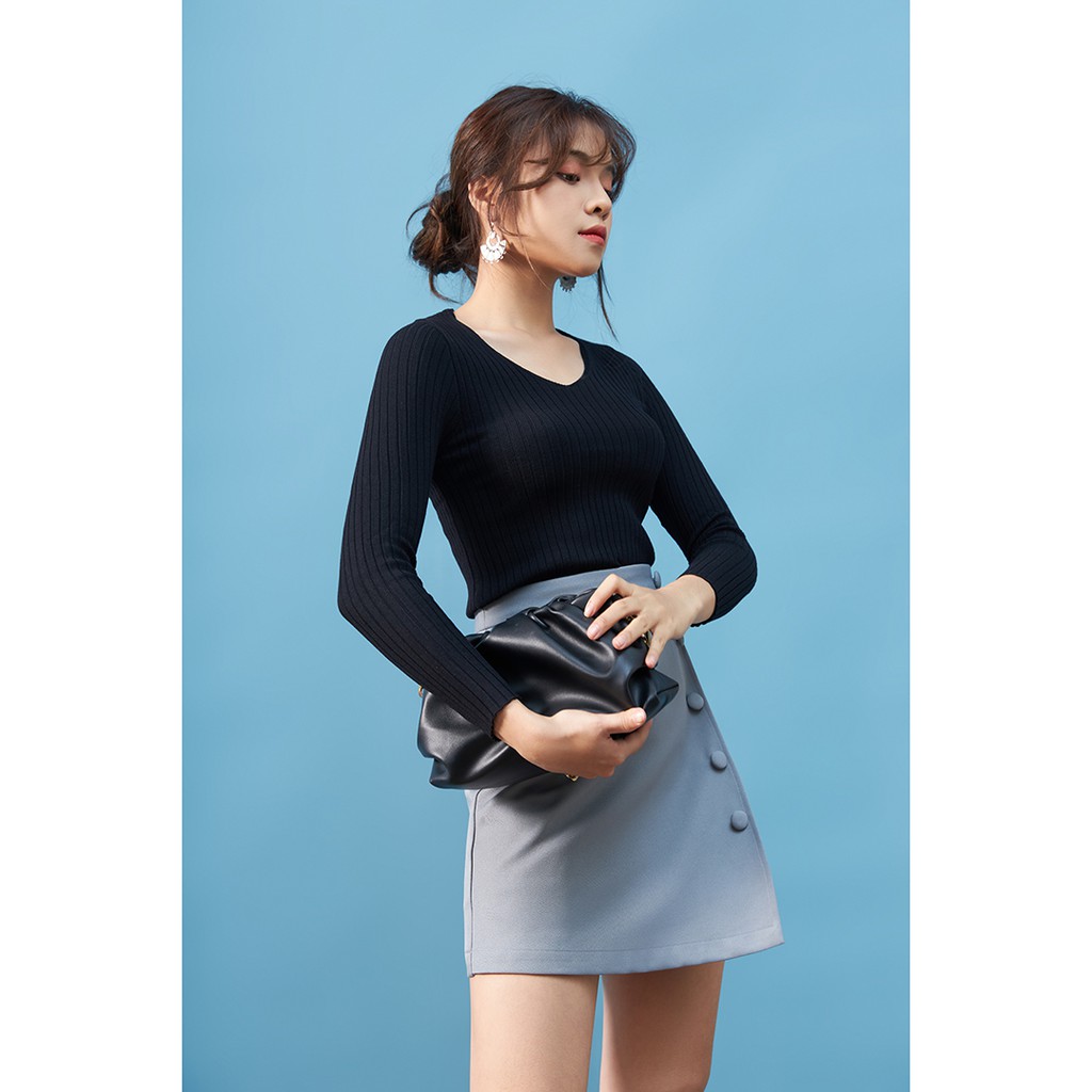 [Mã WABRLOW5 giảm 15% đơn 300K] Chân váy ngắn nữ 92WEAR màu ghi, đủ size, xẻ vạt có cúc bọc JAW0656 | BigBuy360 - bigbuy360.vn