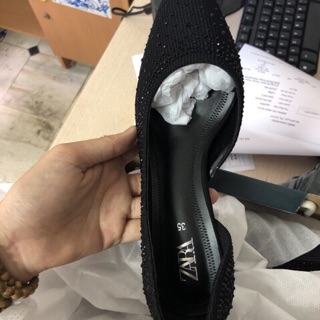 Giày zara đính đá đen auth tuồn
