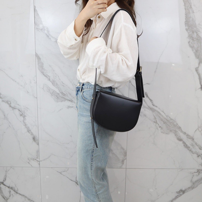 Túi đeo chéo IELGY hình bán nguyệt với dây bản rộng phong cách thanh lịch dành cho nữ