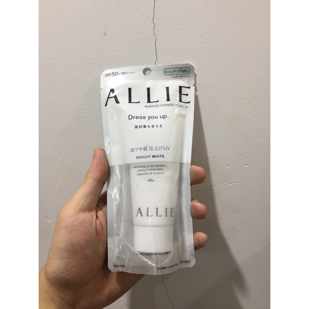 Kem gel chống nắng Kanebo Allie SPF50+