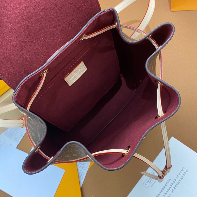 Balo thời trang nữ thương hiệu Louis Vuitton LV Montsouris da thật cao cấp