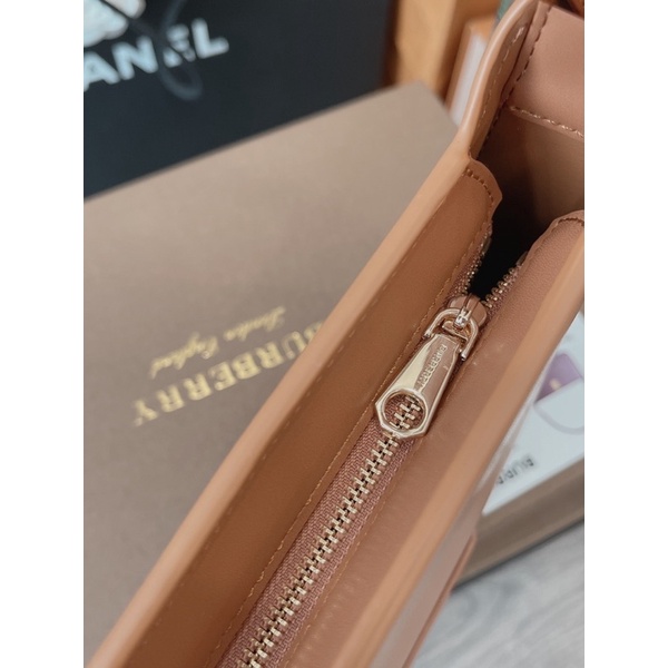 Túi kẹp nách Burberry bag HÀNG ĐÃ VỀ  Kích thước : 28 cm 4 màu fullbox