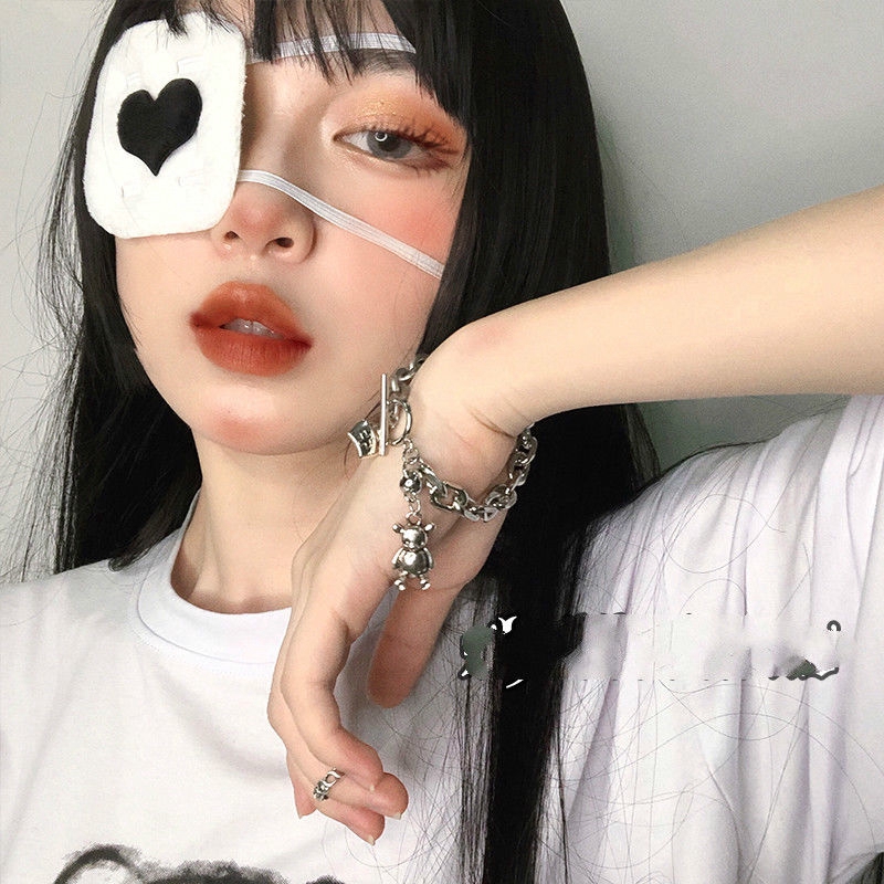 Vòng Tay Thép Titan Mặt Hình Gấu Phong Cách Retro