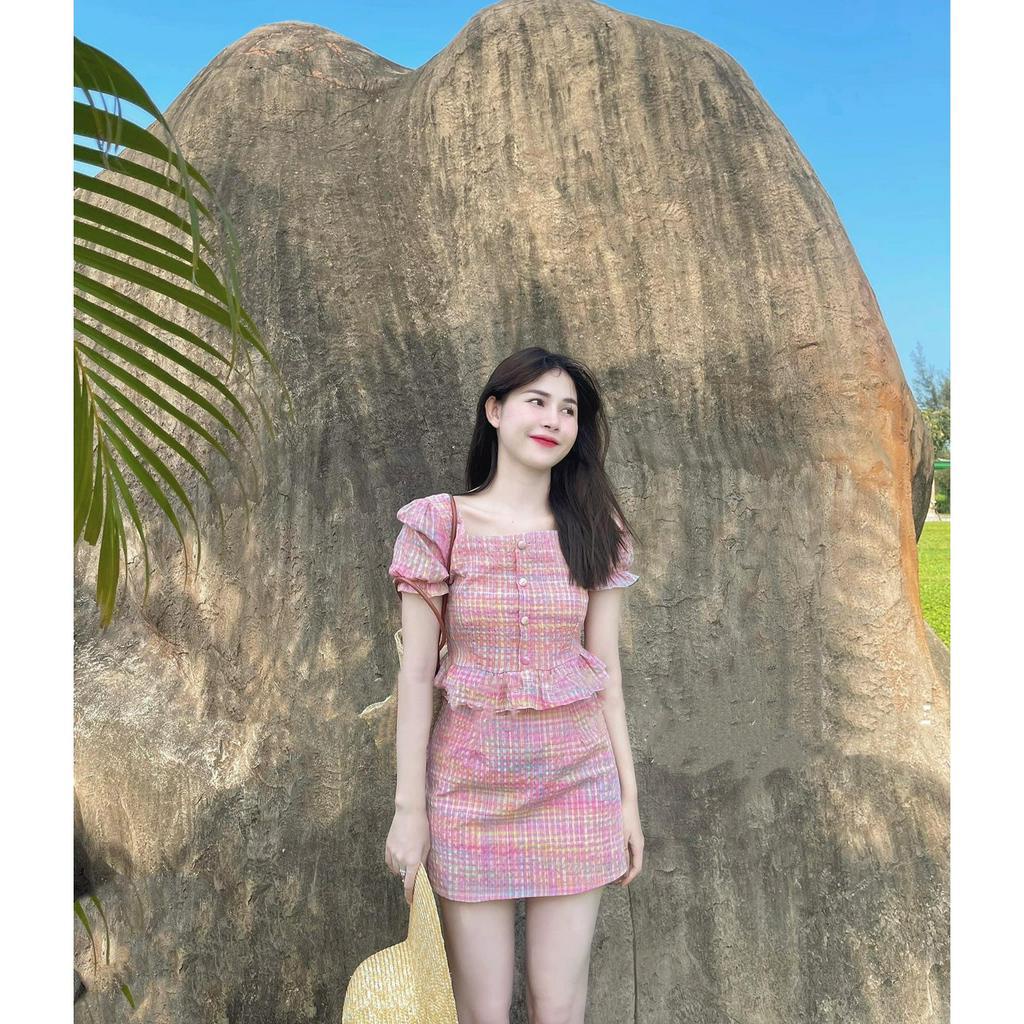 Set áo chân váy kẻ hồng