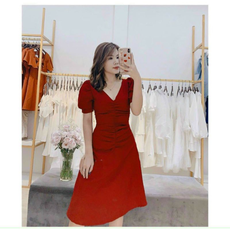 ĐẦM CỔ V NHÚN GIỮA SANG TRỌNG