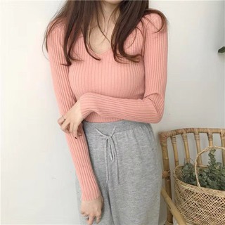 Áo len đũa cổ tim, cá tính