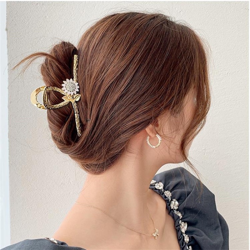 Kẹp tóc hình bông hoa cúc kim loại sau đầu cho nữ phong cách Hàn Quốc