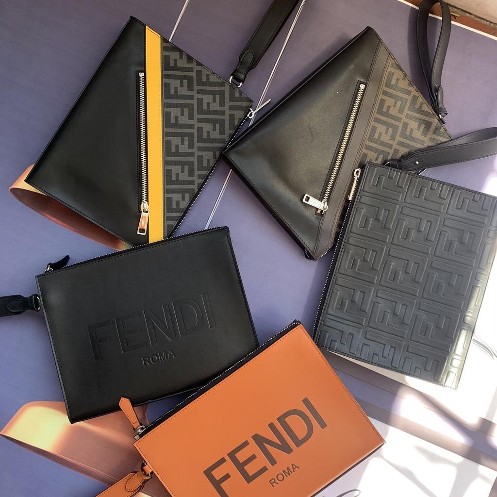 Ví Fendi Cầm Tay Cỡ Lớn Dễ Phối Đồ Thời Trang Cho Nam | BigBuy360 - bigbuy360.vn