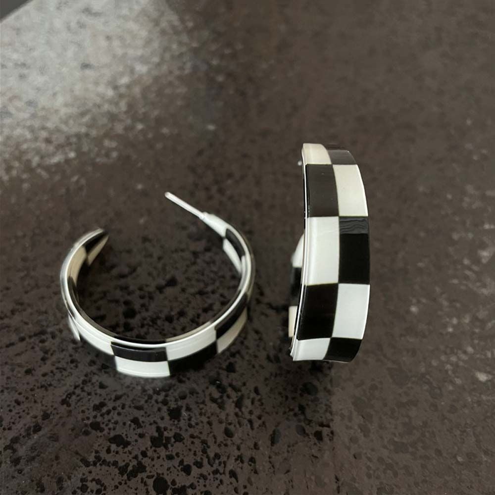 Khuyên Tai Tròn Họa Tiết Kẻ Sọc Caro Nhiều Màu Thời Trang Thanh Lịch Cho Nữ