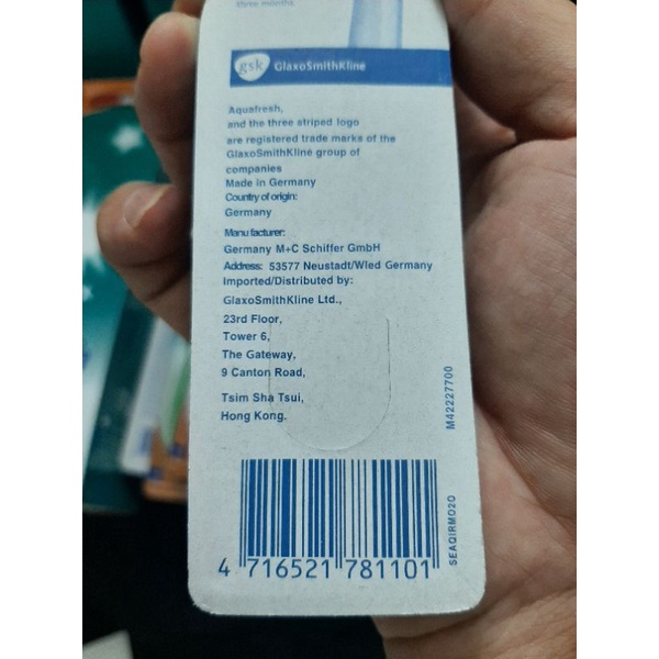 Bàn chải đánh răng Aquafresh