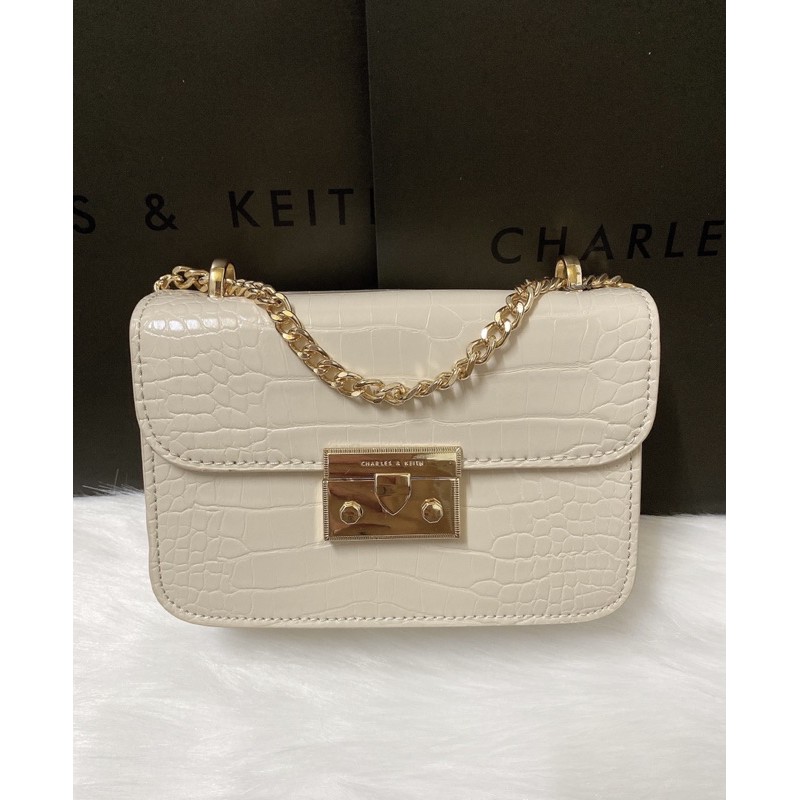 Túi xách CNK đeo chéo Textured Boxy Chain ( Hàng Auth tuồn - Full tag + túi hãng)