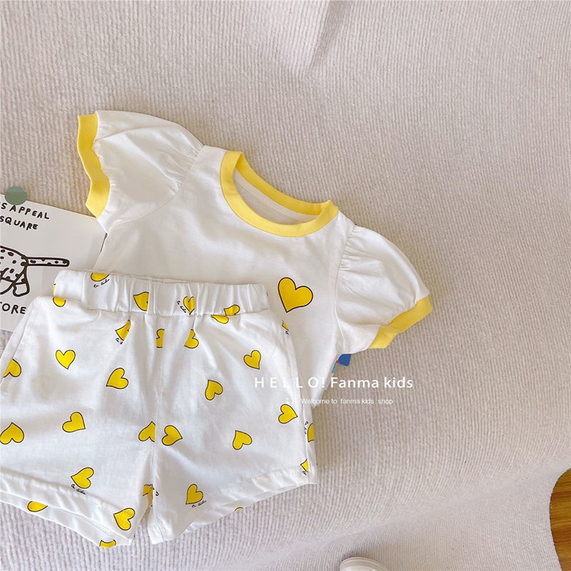 Set Áo Thun Ngắn Tay In Hình Trái Tim Và Quần Short Thời Trang Mùa Hè Hàn Quốc Mới Cho Bé Gái
