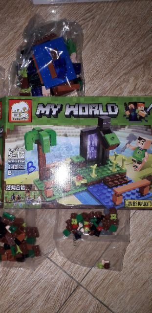 Lắp ráp 1 hộp LegoMyWord 30043 có từ 100 chi tiết bằng nhựa