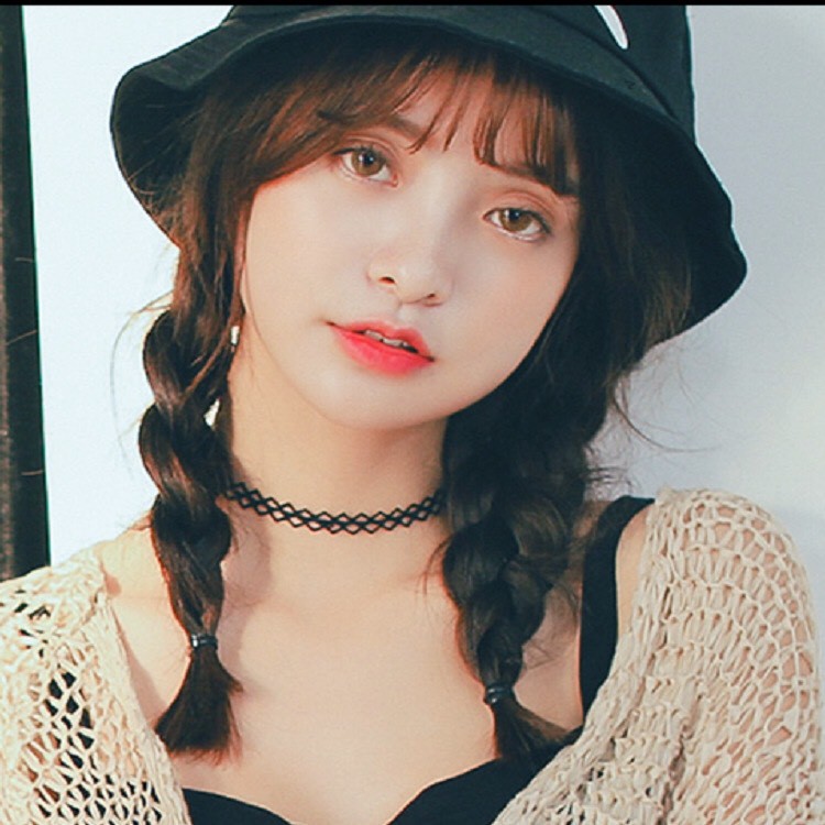 Choker màu đen họa tiết xíc xắc A-CK120 Mayconner