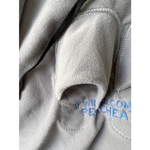 Áo hoodie thêu đôi dép TTA876