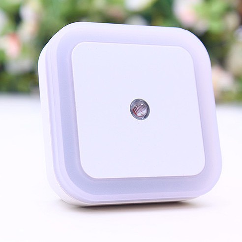 Đèn ngủ cảm ứng ánh sáng tự động bặt tắt khi thay đổi ánh sáng