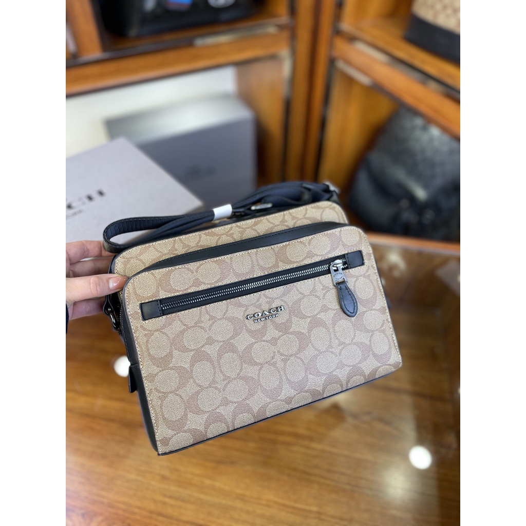 Túi đeo chéo nam da thật thời trang cao cấp Coach phong cách trẻ trung, thời thượng