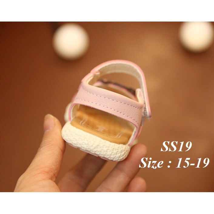 Dép sandal bé gái xinh xắn đế êm và nhẹ SS19