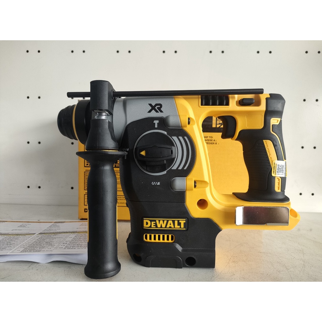 CHÍNH HANG - Máy khoan betong 3 chức năng dùng pin 18V/ 20Vmax Dewalt DCH273