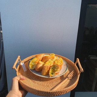 Khay mây tròn quai đứng