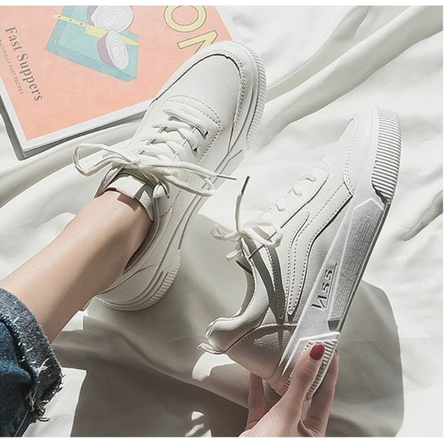 Giày thể thao đế dày màu trắng/ vàng nhạt thiết kế đơn giản thoáng khí thời trang dành cho nữ