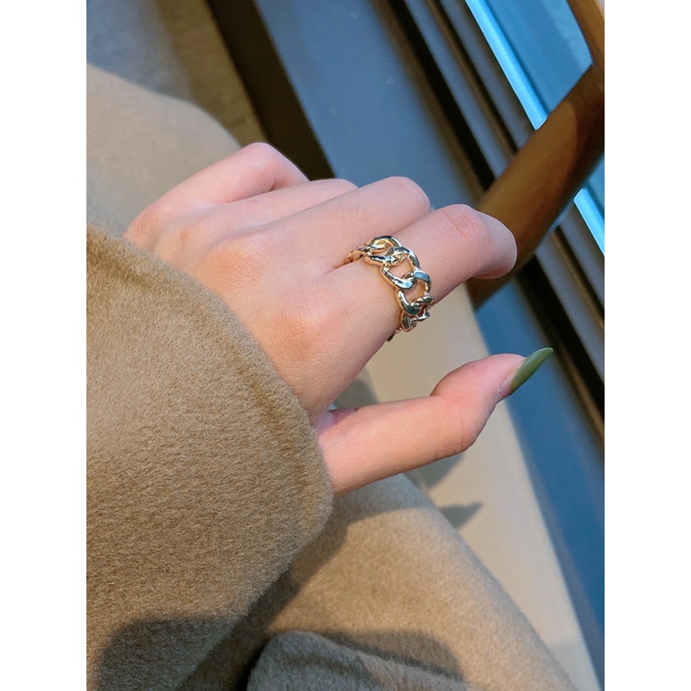 Nhẫn đeo tay kim loại thiết kế ấn tượng độc đáo