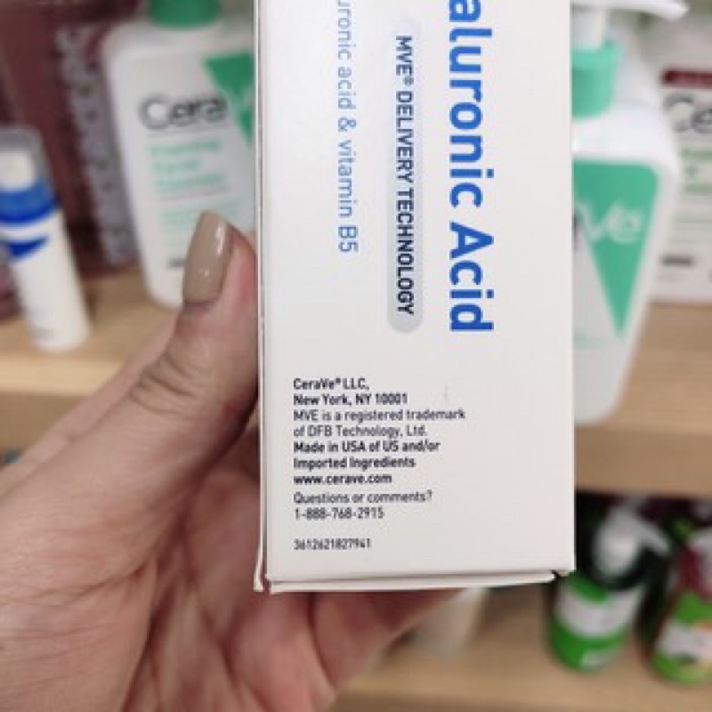 Tinh chất cấp nước CeraVe Hydrating Hyaluronic Acid Serum 30ml Hàng Mỹ
