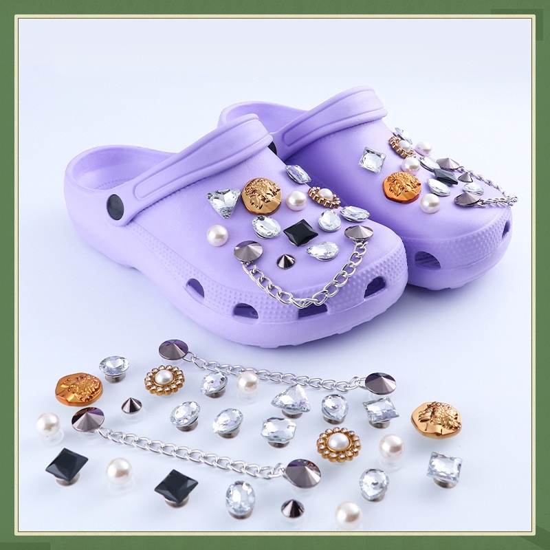Bộ 10 Mặt Trang Trí Dây Chuyền/ Giày Crocs Độc Đáo DIY