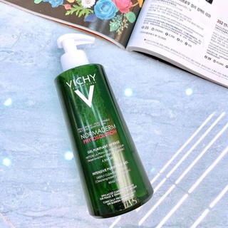 sữa rửa mặt Vichy