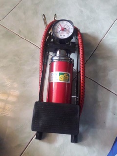 Bơm chân xe đạp, xe đạp