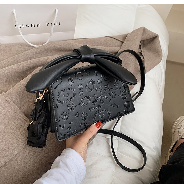 [ 𝒂̉𝒏𝒉 𝒕𝒉𝒂̣̂𝒕 + 𝑽𝒊𝒅𝒆𝒐 ] Túi Xách Nữ - Túi Đeo Chéo Nữ Thắt Nơ MIX Họa Tiết Siêu Xinh ( Mã 001) | BigBuy360 - bigbuy360.vn